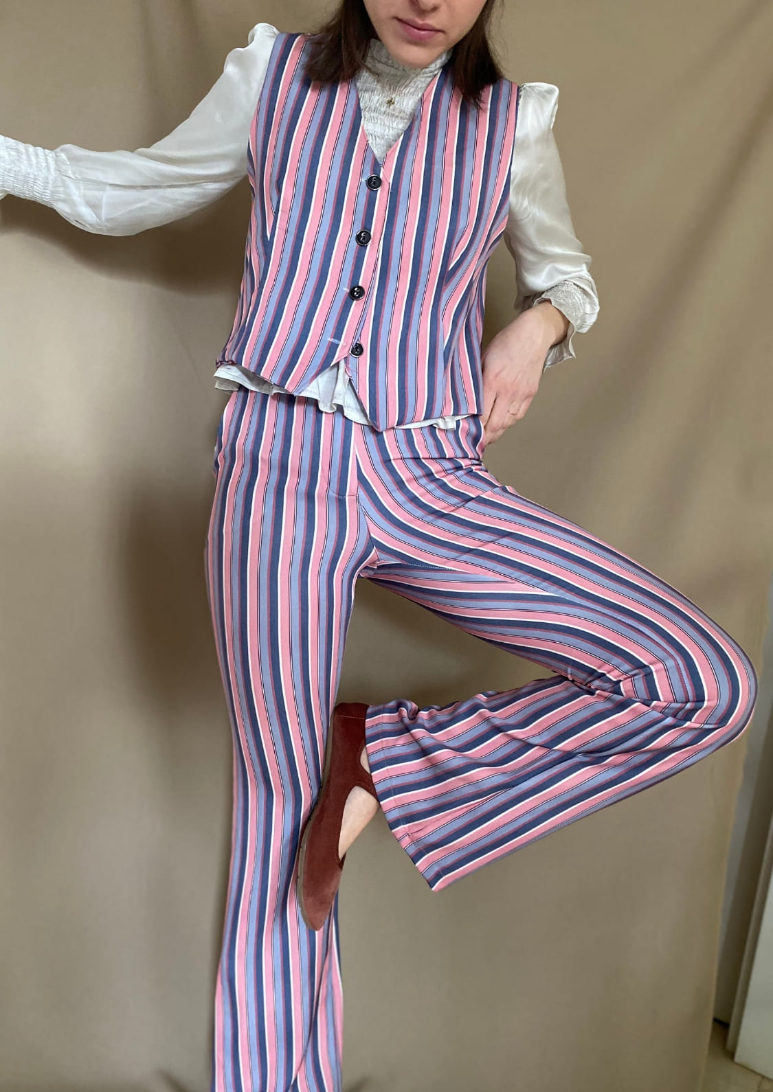 Traje chaleco y pantalón rayas rosa MUJER MOLUIT España – Moluit